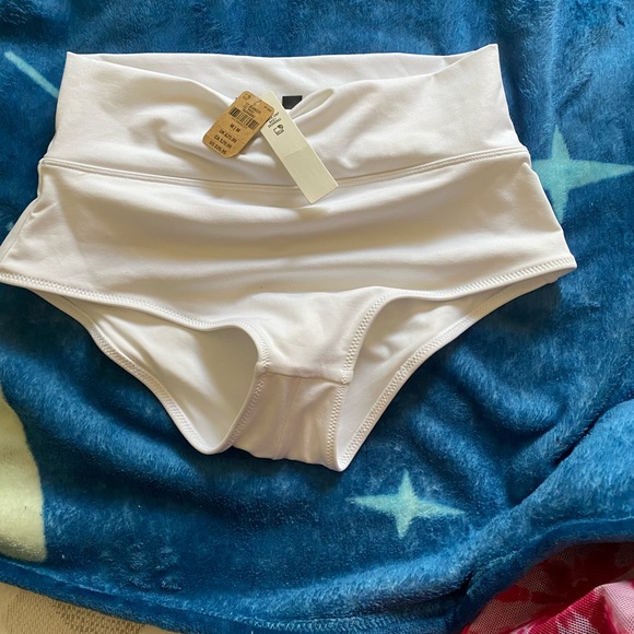 Pink Victoria secret bikini set - Picture 5 of 13